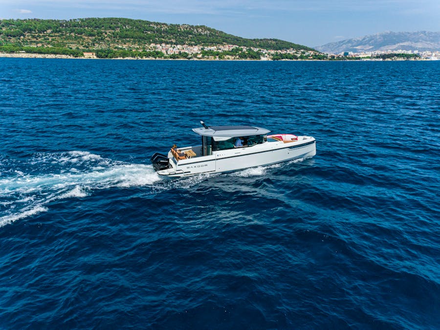 dubrovnik-luxury-speedboat-for-tours-and-transfers-saxdor-002.jpg